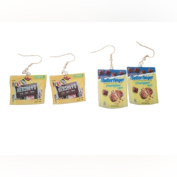 Miniature Candy Bag Dangle Earrings Lot of 2 Hersheys Butterfinger Novelty Food - Picture 1 of 7